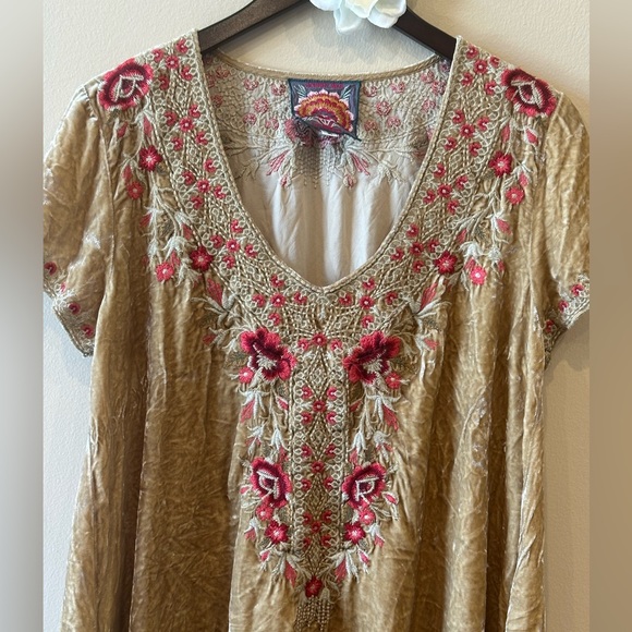 Johnny Was Velvet Embroidered Whimsigoth Boho Tunic Top Floral Women’s Size M - Picture 3 of 6